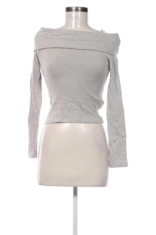 Дамска блуза Pull&Bear, Размер S, Цвят Сив, Цена 10,22 €