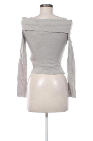 Дамска блуза Pull&Bear, Размер S, Цвят Сив, Цена 10,22 €