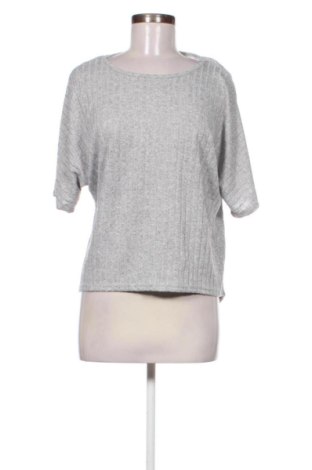 Bluză de femei Unbranded, Mărime M, Culoare Gri, Preț 60,99 Lei