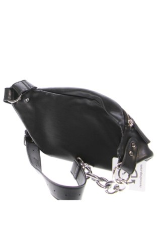 Dámska kabelka  Bershka, Farba Čierna, Cena  11,00 €