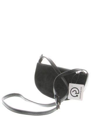 Дамска чанта Pull&Bear, Цвят Черен, Цена 11,24 €