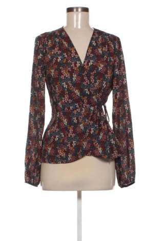 Дамска жилетка Gina Tricot, Размер M, Цвят Многоцветен, Цена 14,31 €