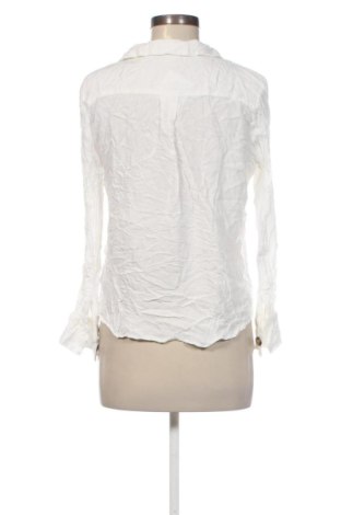 Дамска риза Gina Tricot, Размер M, Цвят Бял, Цена 10,73 €