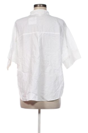 Damenbluse Monki, Größe M, Farbe Weiß, Preis 16,99 €