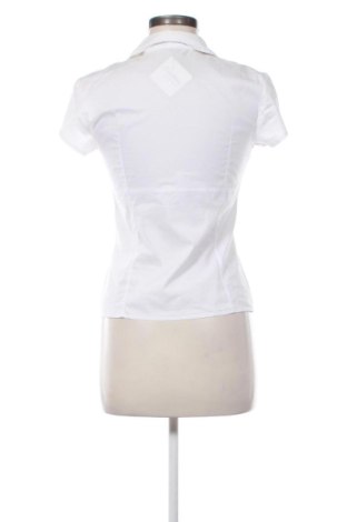 Cămașă de femei Unbranded, Mărime M, Culoare Alb, Preț 66,16 Lei
