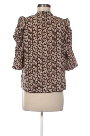 Дамска риза Vero Moda, Размер XS, Цвят Многоцветен, Цена 10,73 €