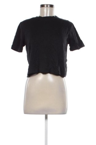 Дамска тениска Bershka, Размер M, Цвят Черен, Цена 9,20 €
