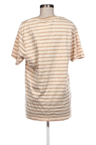 Γυναικείο t-shirt C&A, Μέγεθος L, Χρώμα Πολύχρωμο, Τιμή 17,99 €