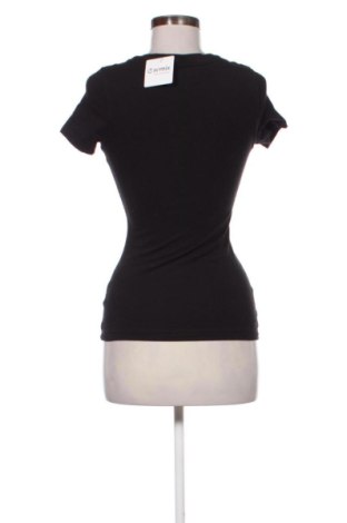 Damen T-Shirt Calvin Klein Jeans, Größe XS, Farbe Schwarz, Preis 17,38 €