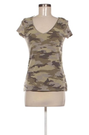 Dámské tričko Clockhouse, Velikost L, Barva Vícebarevné, Cena  255,00 Kč