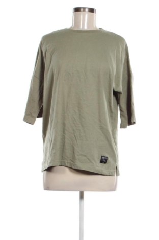 Γυναικείο t-shirt Pull&Bear, Μέγεθος S, Χρώμα Πράσινο, Τιμή 9,00 €