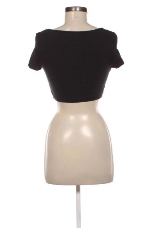 Γυναικείο t-shirt SHEIN, Μέγεθος M, Χρώμα Μαύρο, Τιμή 9,00 €