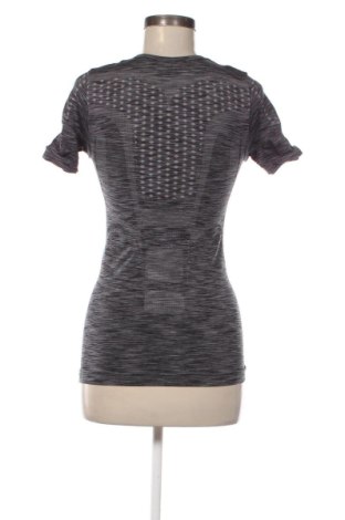 Tricou de femei Unbranded, Mărime S, Culoare Gri, Preț 44,99 Lei