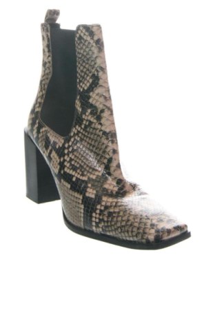 Női bokacsizma About You, Méret 39, Szín Sokszínű, Ár 16 091 Ft