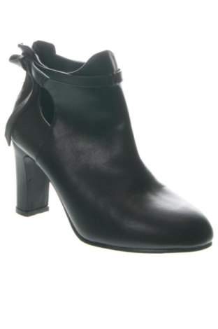 Női bokacsizma Body Flirt, Méret 39, Szín Fekete, Ár 13 316 Ft