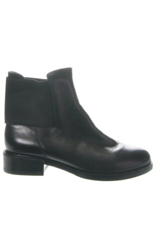 Дамски боти Clarks, Размер 36, Цвят Черен, Цена 110,00 €