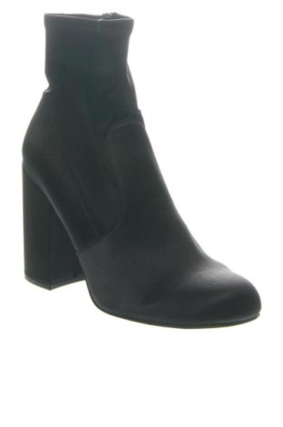 Дамски боти Steve Madden, Размер 39, Цвят Черен, Цена 91,00 €