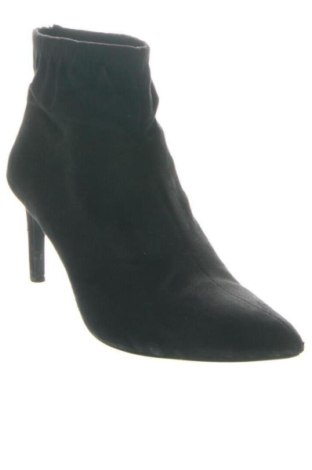 Damskie botki Stradivarius, Rozmiar 38, Kolor Czarny, Cena 68,99 zł