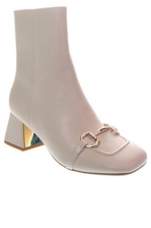 Γυναικεία μποτάκια Super mode, Μέγεθος 38, Χρώμα Εκρού, Τιμή 32,29 €