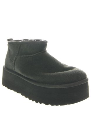 Дамски боти UGG Australia, Размер 40, Цвят Зелен, Цена 136,00 €