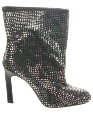 Дамски ботуши Zara, Размер 37, Цвят Сребрист, Цена 56,34 €