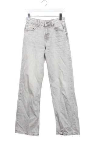 Dámské džíny  Bershka, Velikost S, Barva Šedá, Cena  425,00 Kč