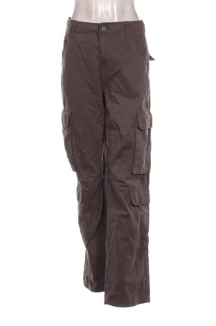 Blugi de femei Bershka, Mărime M, Culoare Gri, Preț 91,99 Lei