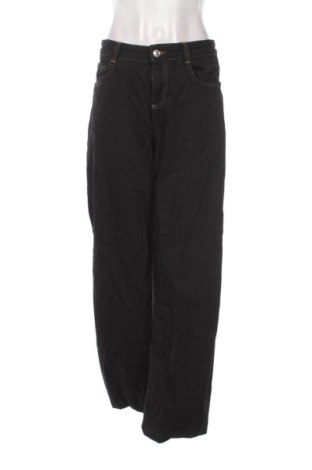 Blugi de femei Bershka, Mărime M, Culoare Negru, Preț 91,99 Lei