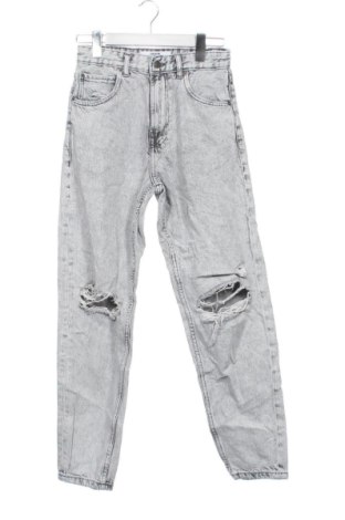 Дамски дънки Bershka, Размер XS, Цвят Сив, Цена 15,33 €