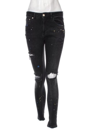 Blugi de femei Bershka, Mărime S, Culoare Negru, Preț 91,99 Lei