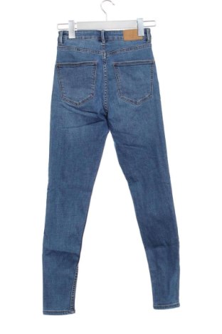 Dámske džínsy  Bershka, Veľkosť XS, Farba Modrá, Cena  15,00 €