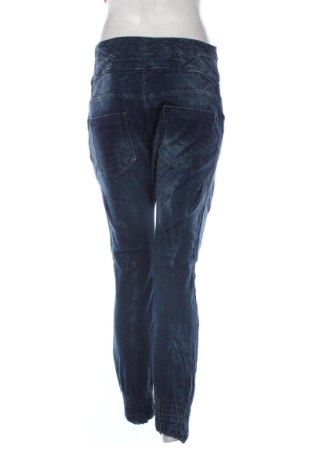 Blugi de femei Bershka, Mărime M, Culoare Albastru, Preț 91,99 Lei
