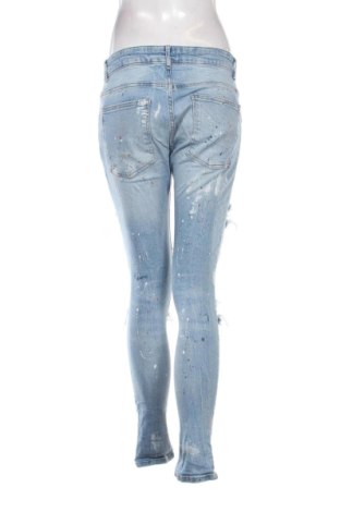 Blugi de femei Bershka, Mărime M, Culoare Albastru, Preț 91,99 Lei
