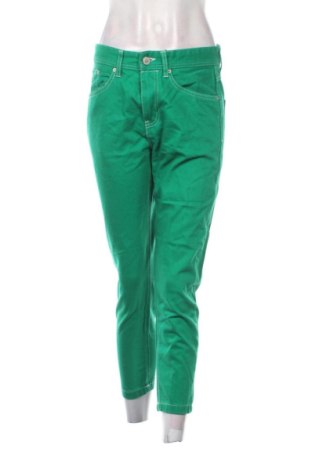 Damskie jeansy Bershka, Rozmiar M, Kolor Zielony, Cena 80,38 zł