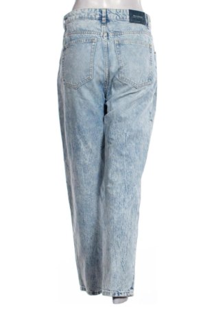 Damskie jeansy Bershka, Rozmiar M, Kolor Niebieski, Cena 80,38 zł