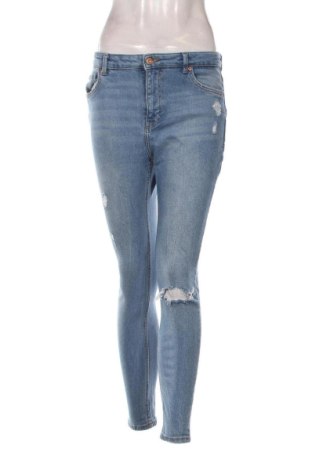 Blugi de femei Bershka, Mărime M, Culoare Albastru, Preț 78,20 Lei