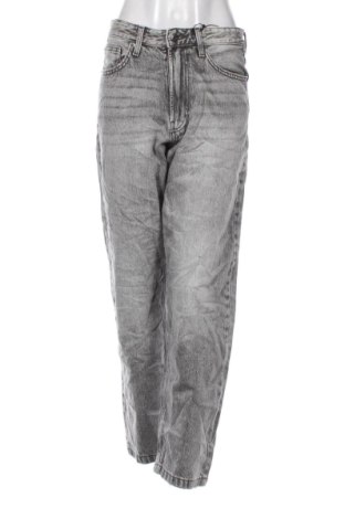 Női farmernadrág Bershka, Méret M, Szín Szürke, Ár 11 839 Ft