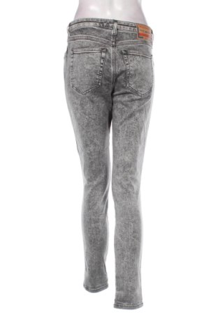 Damen Jeans Diesel, Größe M, Farbe Grau, Preis 62,00 €