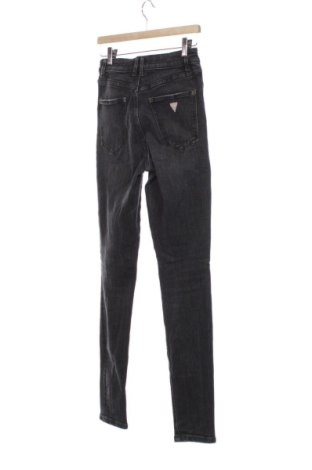 Dámske džínsy  Guess, Veľkosť XS, Farba Sivá, Cena  38,36 €