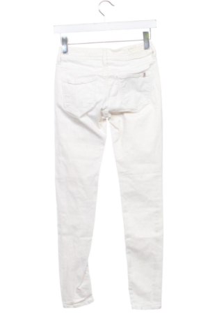 Blugi de femei Mango, Mărime XS, Culoare Alb, Preț 88,62 Lei