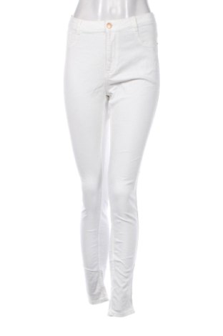 Дамски дънки Perfect Jeans By Gina Tricot, Размер M, Цвят Бял, Цена 17,89 €