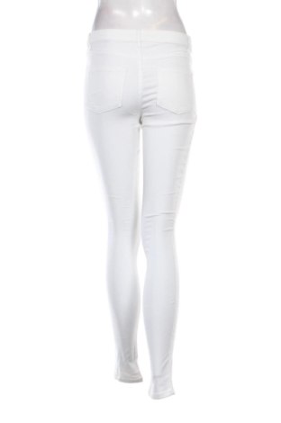 Damen Jeans Pieces, Größe S, Farbe Weiß, Preis 22,99 €