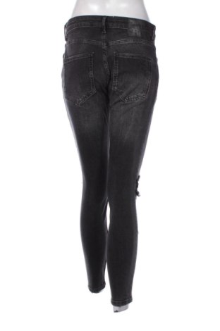 Női farmernadrág Pull&Bear, Méret M, Szín Fekete, Ár 7 499 Ft