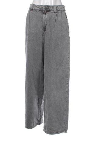 Дамски дънки Sinsay, Размер M, Цвят Сив, Цена 15,00 €