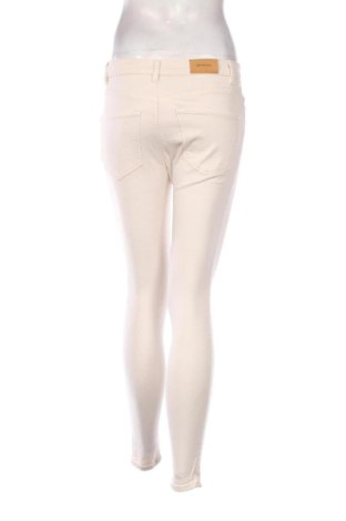 Blugi de femei Stradivarius, Mărime S, Culoare Ecru, Preț 78,20 Lei