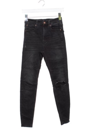 Дамски дънки Stradivarius, Размер XS, Цвят Черен, Цена 15,33 €