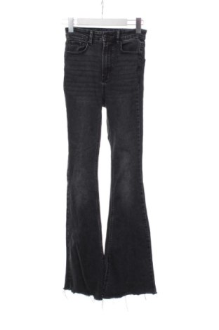 Dámske džínsy  Stradivarius, Veľkosť XXS, Farba Čierna, Cena  15,00 €