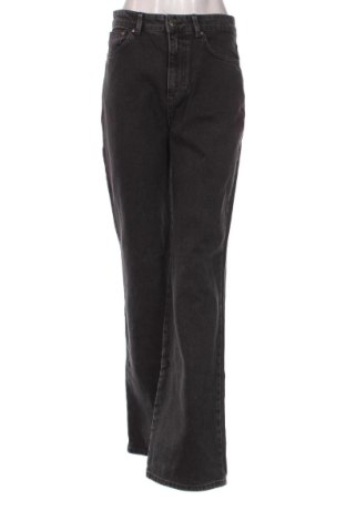 Damen Jeans Stradivarius, Größe M, Farbe Schwarz, Preis 15,00 €