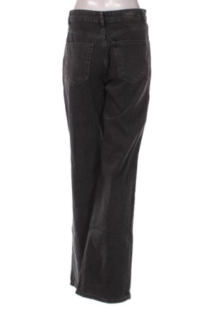 Damen Jeans Stradivarius, Größe M, Farbe Schwarz, Preis 15,00 €