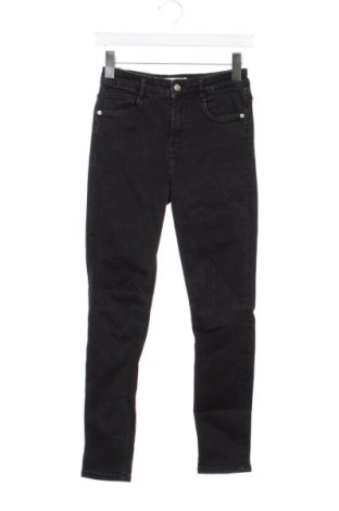 Blugi de femei Zara, Mărime S, Culoare Negru, Preț 120,48 Lei